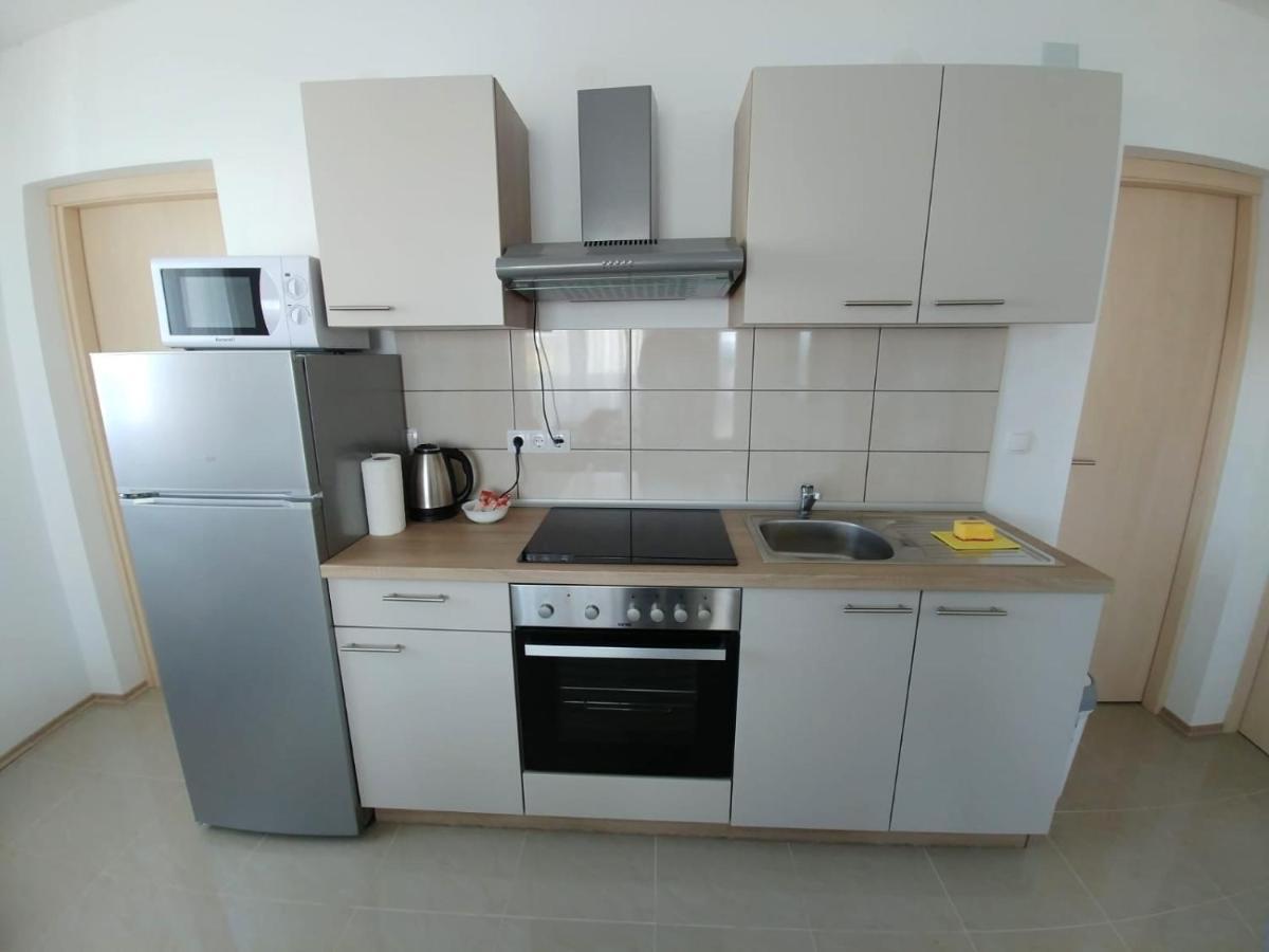 Apartmani Valuna 普利拉卡 外观 照片